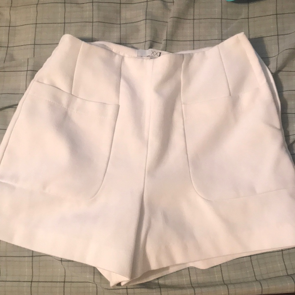 High wasted white shorts